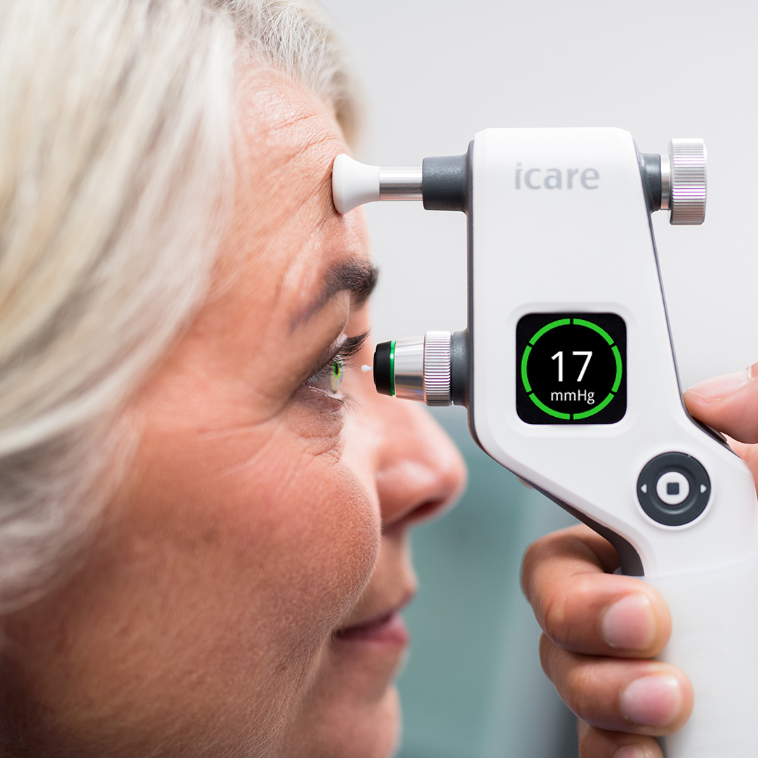  iCare tonometer used on a patient